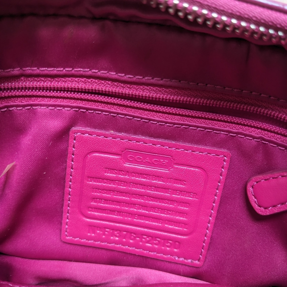 Coach leather camera bag - Picture 16 of 16
